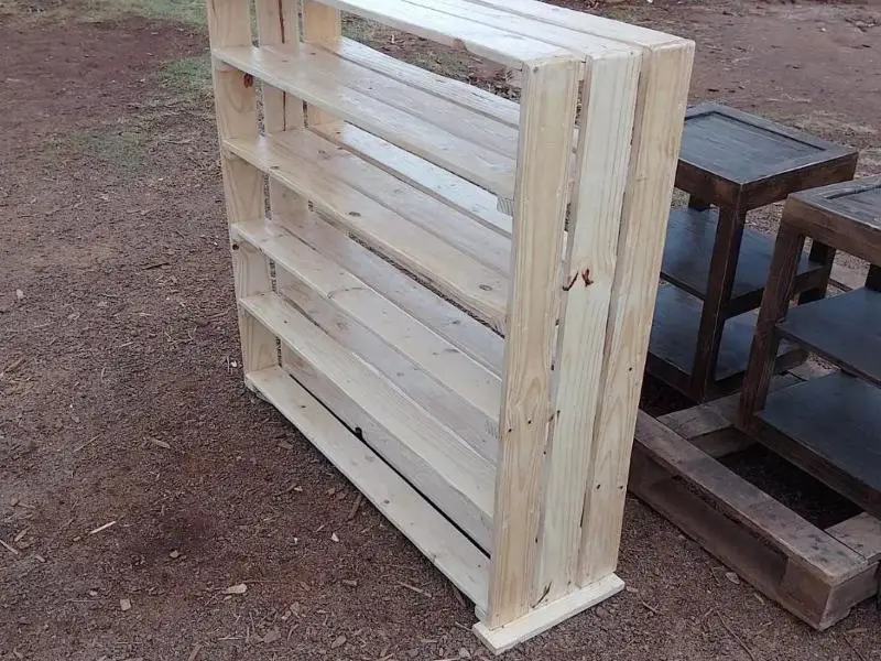 15 Eco-friendly & Cool Things To Do With Pallets